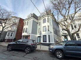 238 Webster St, Unit 6 in Boston, MA - Building Photo