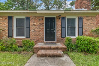 111 Windsor Ct in Jacksonville, NC - Building Photo - Building Photo