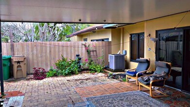 7509 SW 26th Ct in Davie, FL - Building Photo - Building Photo