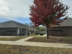 210 S Husband St in Stillwater, OK - Building Photo