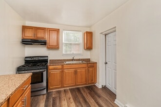 2915 Oakford Ave in Baltimore, MD - Building Photo - Building Photo