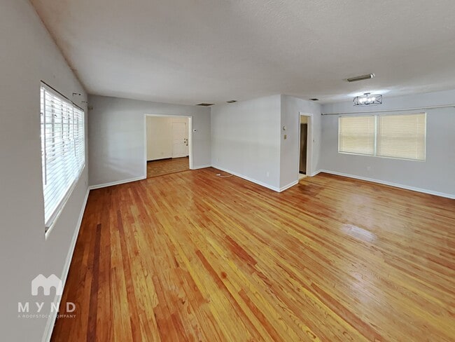 809 Woodside Ave in Clearwater, FL - Building Photo - Building Photo