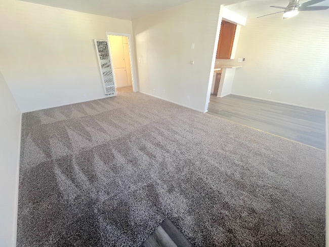2115 Placentia Ave, Unit 24 in Costa Mesa, CA - Building Photo - Building Photo