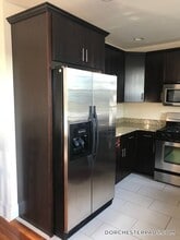 121 E Cottage St in Boston, MA - Building Photo - Building Photo