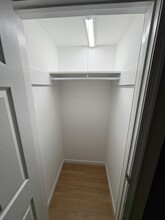 8508 Laurel Oak Dr in Springfield, VA - Building Photo - Building Photo