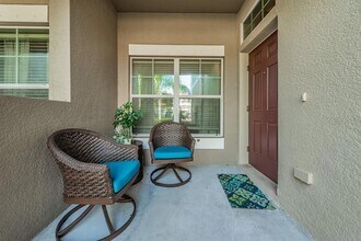 12562 Streamdale Dr in Tampa, FL - Building Photo - Building Photo