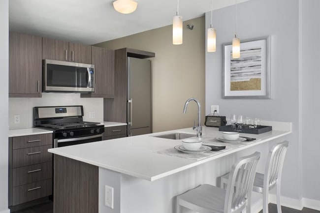 property at 20 W Randolph St