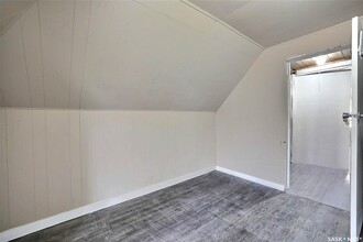 1945 St John St in Regina, SK - Building Photo - Building Photo