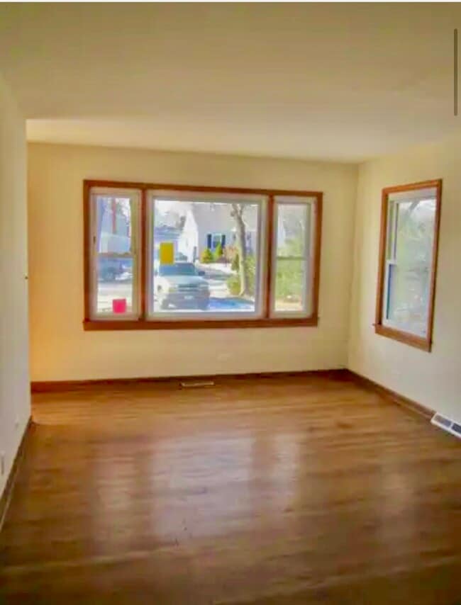 1117 N Yale Ave in Villa Park, IL - Building Photo - Building Photo