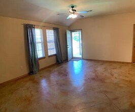 11357 Walters Ave in Oklahoma City, OK - Building Photo - Building Photo