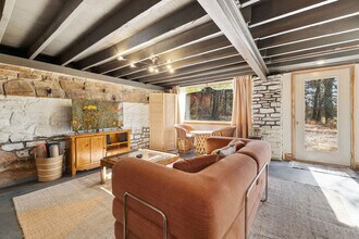 17097 Lake Sequoyah Dr in Fayetteville, AR - Building Photo - Building Photo