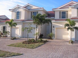 12854 Carrington Cir, Unit 102 in Naples, FL - Building Photo