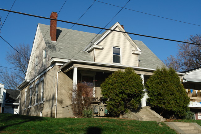 219 Ridge Ave in Washington, PA - Building Photo - Building Photo