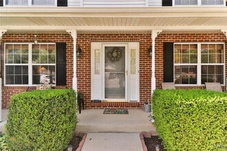 1106 Illini Dr in O'Fallon, IL - Building Photo - Building Photo