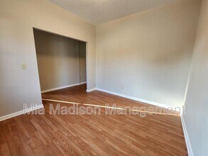 620 W Anderson Ln in Savannah, GA - Building Photo - Building Photo