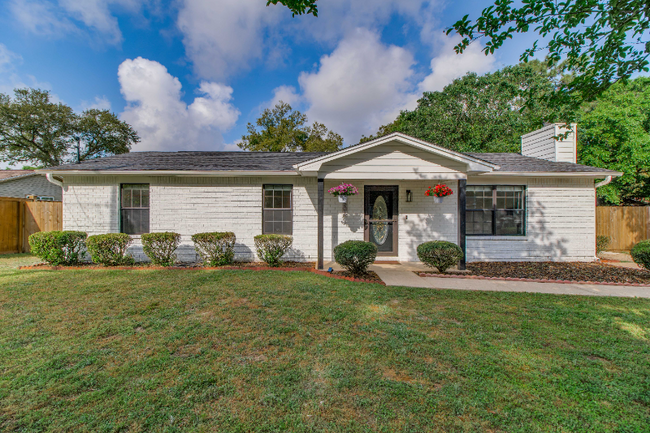 6501 Bellview Pines Pl in Pensacola, FL - Building Photo - Building Photo