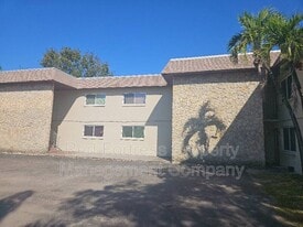 4331 Glenwood Ave in Ft. Myers, FL - Building Photo