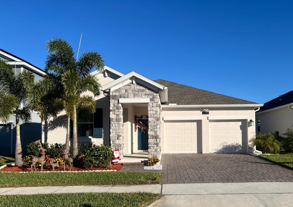 1775 Good Neighbor Loop in Kissimmee, FL - Building Photo