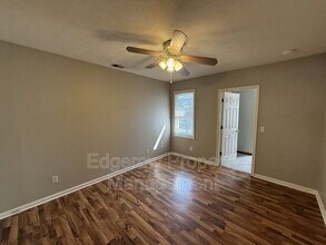 1323 Broadway Ave NW in Grand Rapids, MI - Building Photo - Building Photo