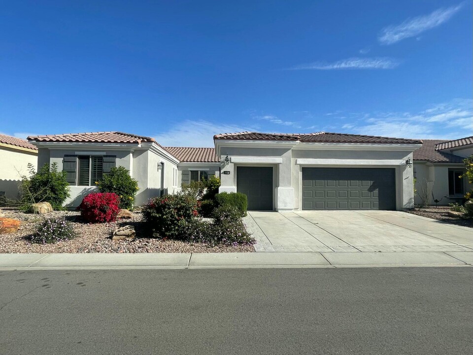 80632 Avenida San Ignacio in Indio, CA - Building Photo