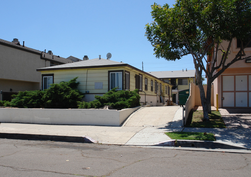 3968 Bancroft St in San Diego, CA - Foto de edificio