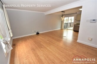 235 Gross Ave in Annapolis, MD - Foto de edificio - Building Photo
