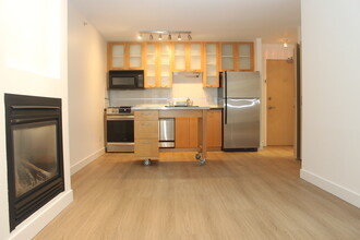 969 Richards St in Vancouver, BC - Building Photo - Building Photo