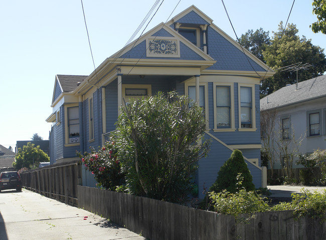 620 Lincoln Ave in Alameda, CA - Foto de edificio - Building Photo