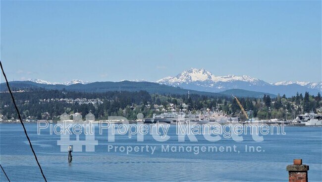 property at 455 Perry Ave N