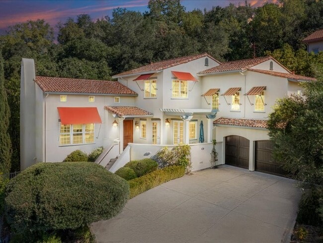 265 Clear Ridge Dr in Healdsburg, CA - Building Photo - Building Photo