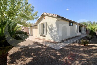 314 W Vuelta Friso in Sahuarita, AZ - Building Photo - Building Photo