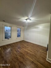 1701 Carrie St in Schenectady, NY - Building Photo - Building Photo