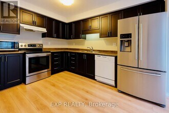 6 Upper Mercer St in Kitchener, ON - Building Photo - Building Photo