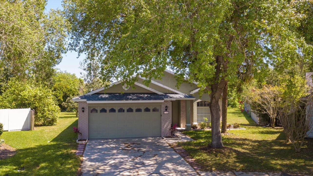 7702 Water Oak Ct-Unit -* in Kissimmee, FL - Building Photo