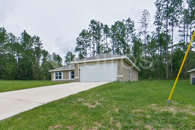 8239 SW 135th Street Rd in Ocala, FL - Foto de edificio - Building Photo