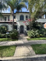 325 Cochran Ave in Los Angeles, CA - Building Photo