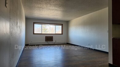 1842 14th St S in Fargo, ND - Building Photo - Building Photo