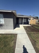 409 Plymouth Ave in Bakersfield, CA - Building Photo - Building Photo