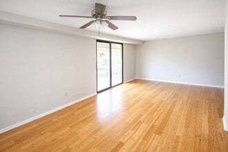 Sandy Creek in Bethel Park, PA - Building Photo - Building Photo