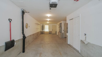 4 Chelsea Ct in Atlantic City, NJ - Building Photo - Building Photo