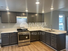 137 Fairview Ave in Lawrenceburg, KY - Building Photo - Building Photo