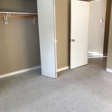 4811-4855 55 St in Red Deer, AB - Building Photo - Building Photo