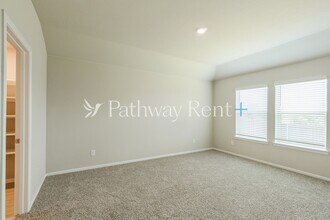 9561 Mint Hill Dr in Fort Worth, TX - Building Photo - Building Photo