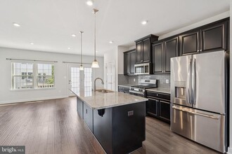 2138 Hemlock Bay Rd in Dumfries, VA - Building Photo - Building Photo