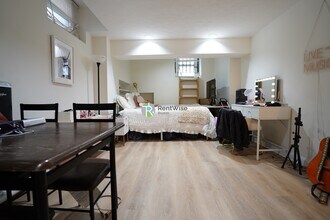 304 Berkeley St, Unit 1 in Boston, MA - Building Photo - Building Photo