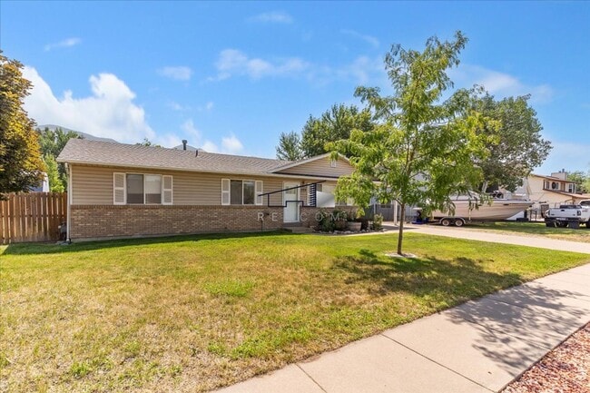 772-74772 N 800 W in Centerville, UT - Building Photo - Building Photo