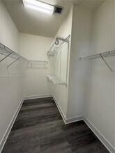 10449 NW 82nd St in Doral, FL - Building Photo - Building Photo