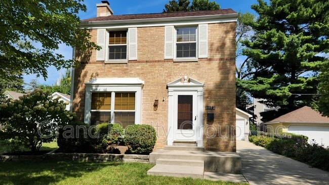 property at 730 E Lincoln Ave