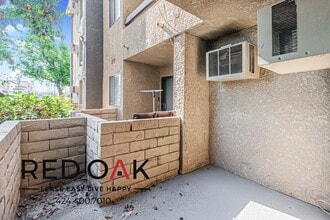 8614 Woodley Ave in Los Angeles, CA - Building Photo - Building Photo