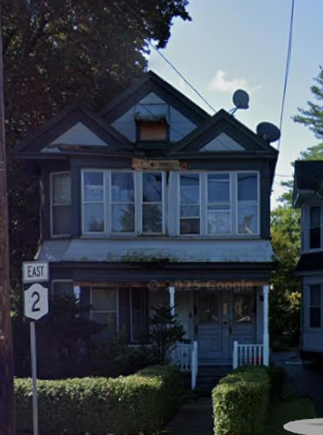 property at 1030 19th St